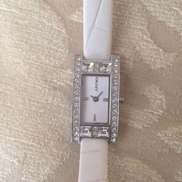 DKNY watch - Picture 2 of 6